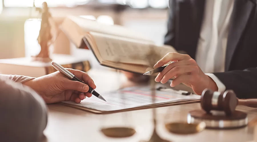 concept-of-justice-law-and-legal-system_waifu2x_photo_noise1_scale